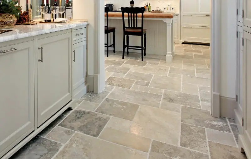 Tile flooring in Roscoe, IL